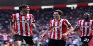 双重挑战：英冠的生存法则- ag尊龙