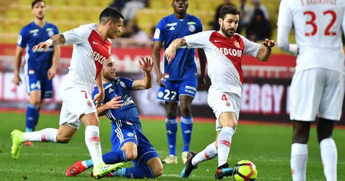 ag尊龙摩纳哥中场调度与控球