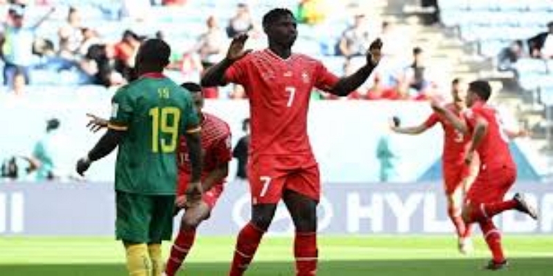 历史瞬间的见证者：麦克·迪恩的英超名场面- ag尊龙