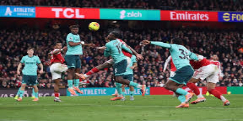 球员评分：赖斯领衔防守交响曲  -ag尊龙